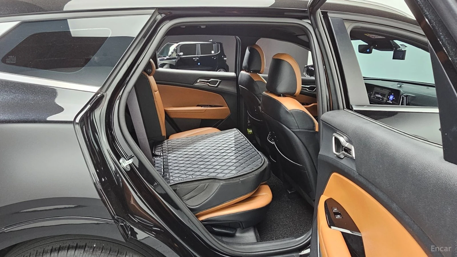 Kia Sportage NOBLESSE/DRIVE-ASSISTS/DIGITAL/1.6-TURBO, снимка 14 - Автомобили и джипове - 55678970