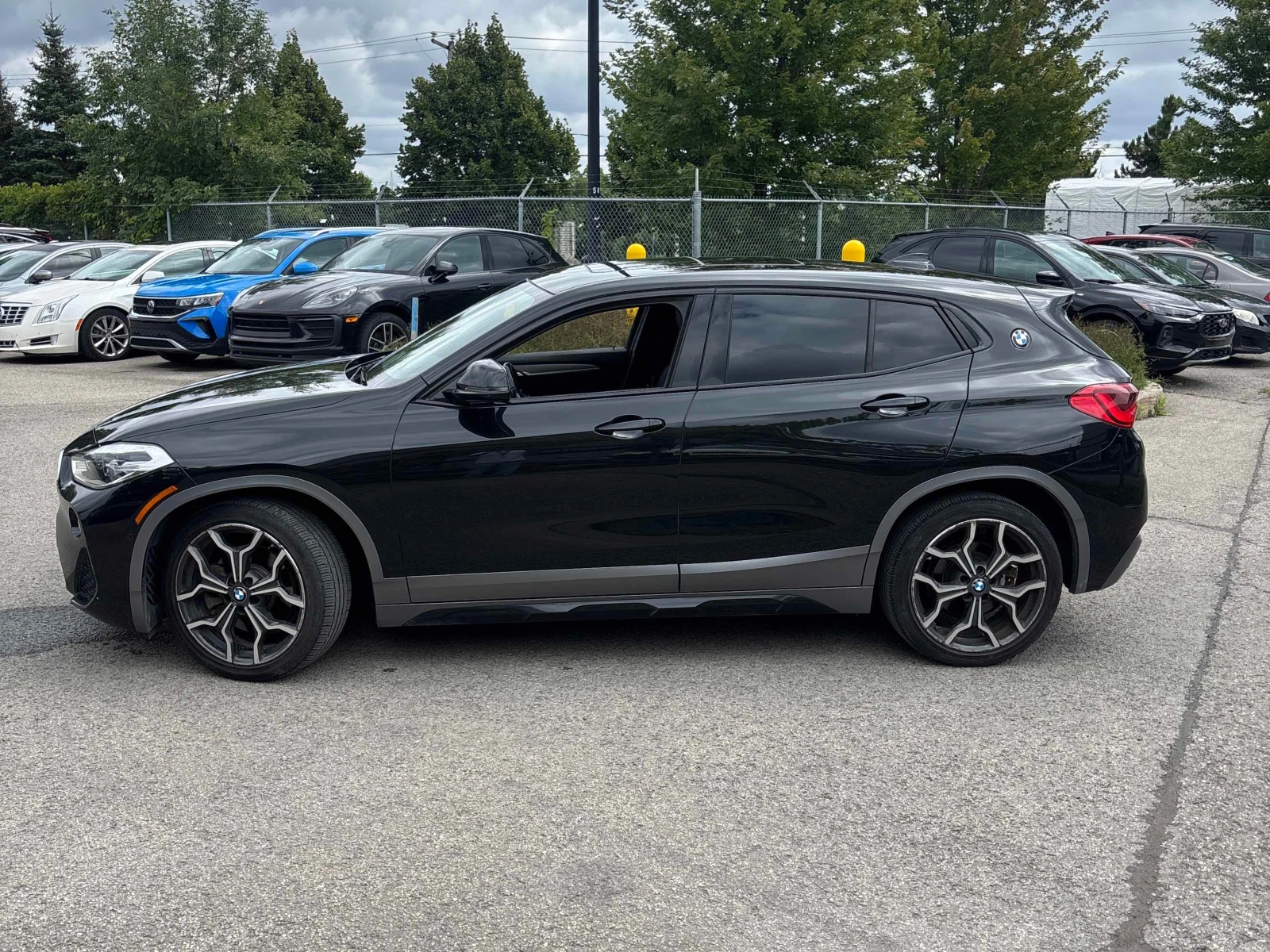 BMW X2 * xDrive28i * CARFAX * БЕЗ ПЪРВОНАЧАЛНА ВНОСКА, снимка 2 - Автомобили и джипове - 55858175