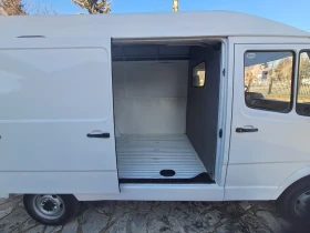 Mercedes-Benz 208, снимка 8