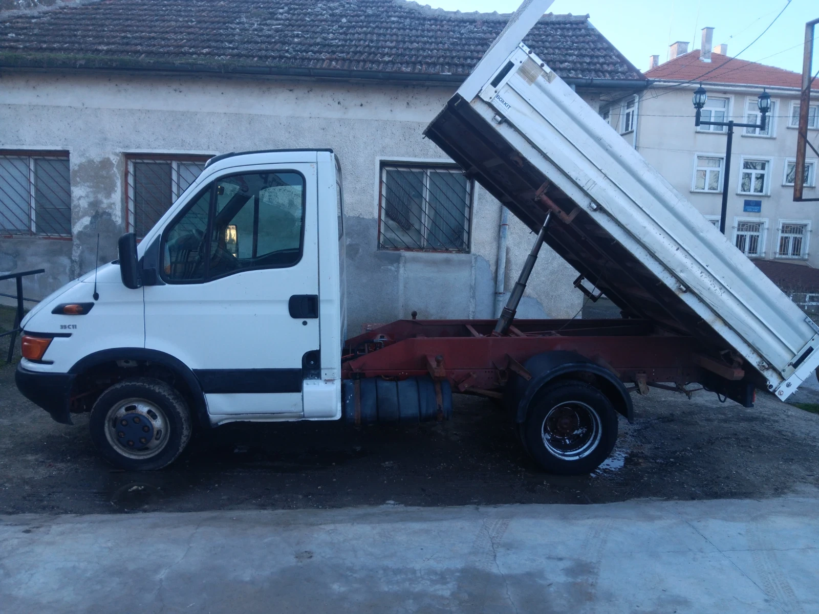 Iveco 35c11 Тристранен самосвал  - изображение 6