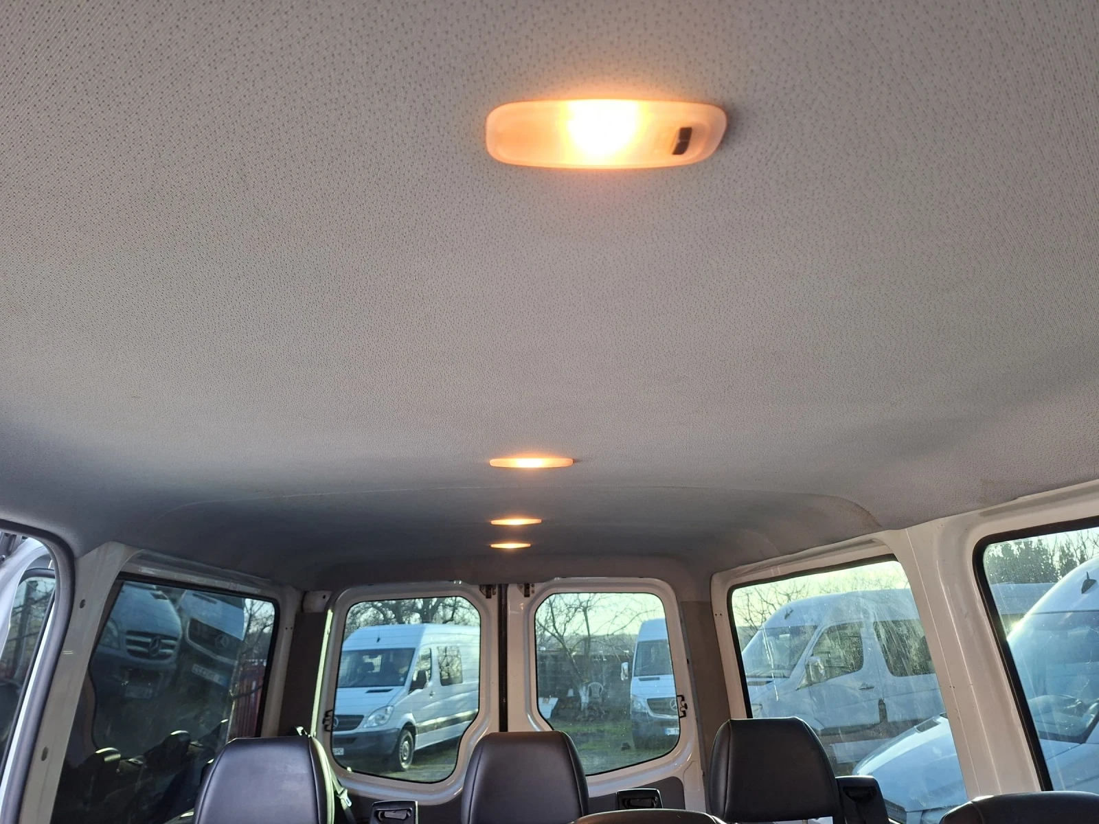 Mercedes-Benz Sprinter 211 CDI 646, снимка 11 - Бусове и автобуси - 53823643