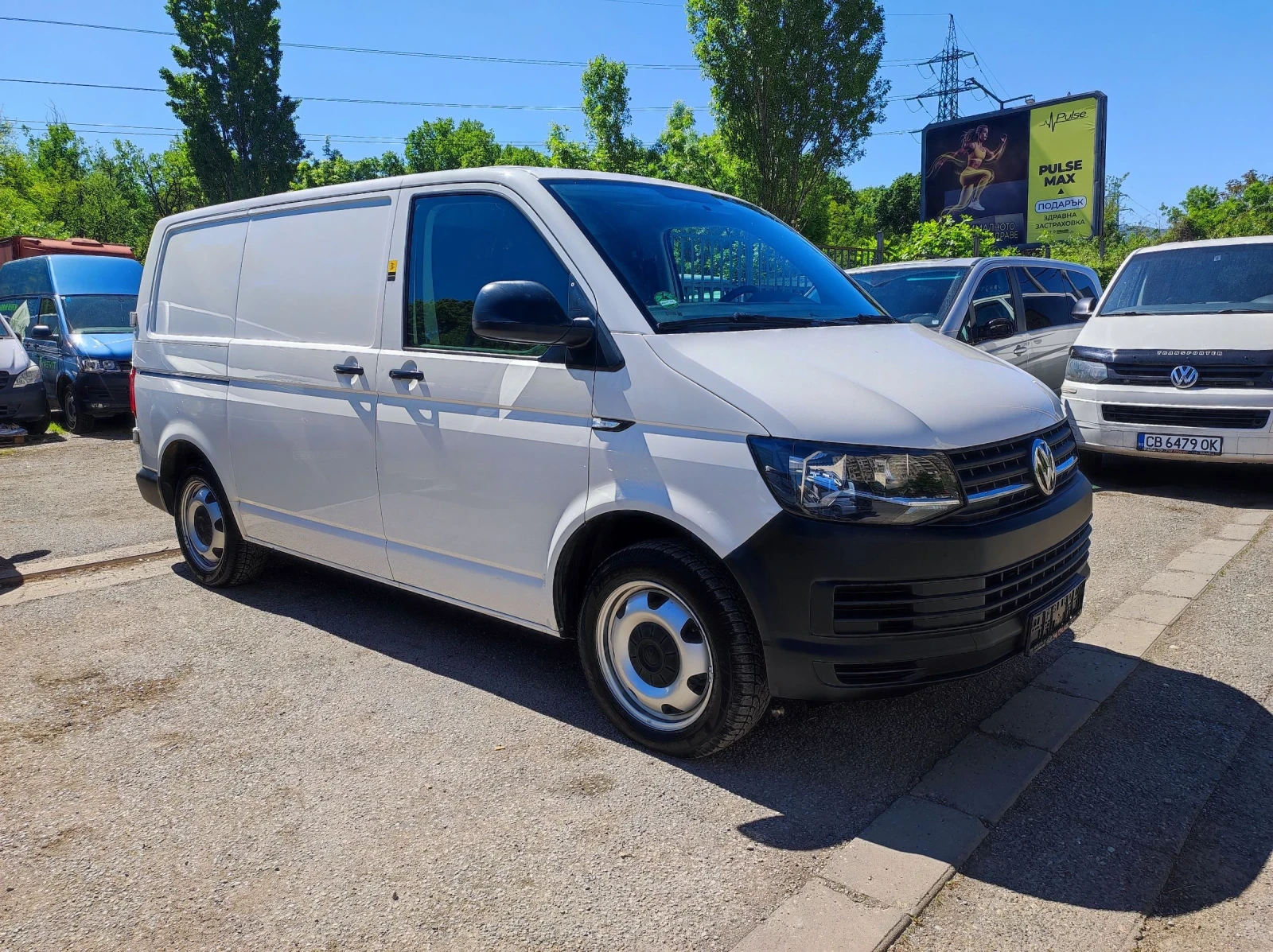 VW Transporter 2.0TDI, снимка 7 - Бусове и автобуси - 54611271