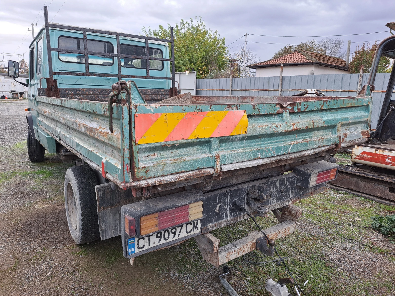 Mercedes-Benz 809  - изображение 2