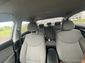 Hyundai Elantra 1.8i, снимка 10
