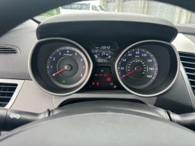 Hyundai Elantra 1.8i, снимка 12