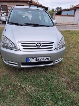  Toyota Avensis verso