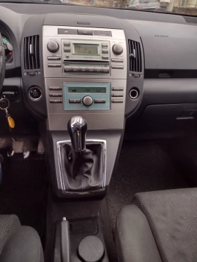 Toyota Corolla verso, снимка 4