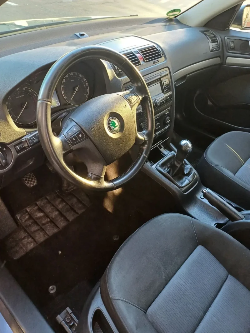 Skoda Octavia 1.9 105кс, снимка 15 - Автомобили и джипове - 47611370