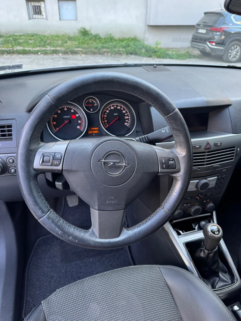 Opel Astra, снимка 6 - Автомобили и джипове - 47642979