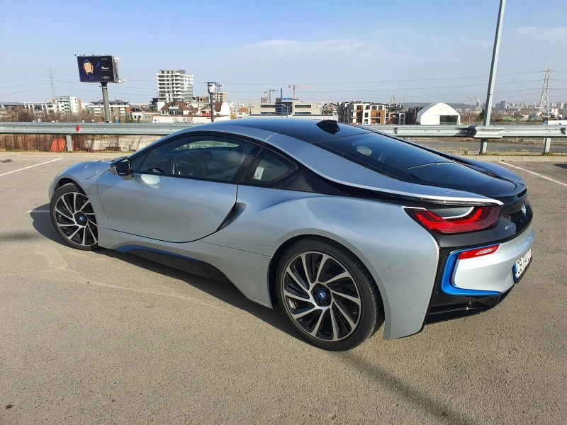 BMW i8 Купе, снимка 6 - Автомобили и джипове - 49292597