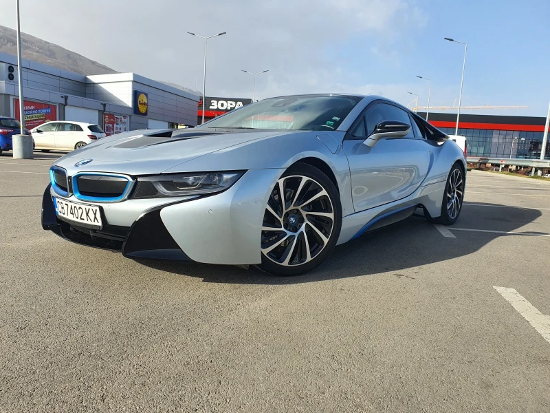 BMW i8 Купе, снимка 4 - Автомобили и джипове - 49292597