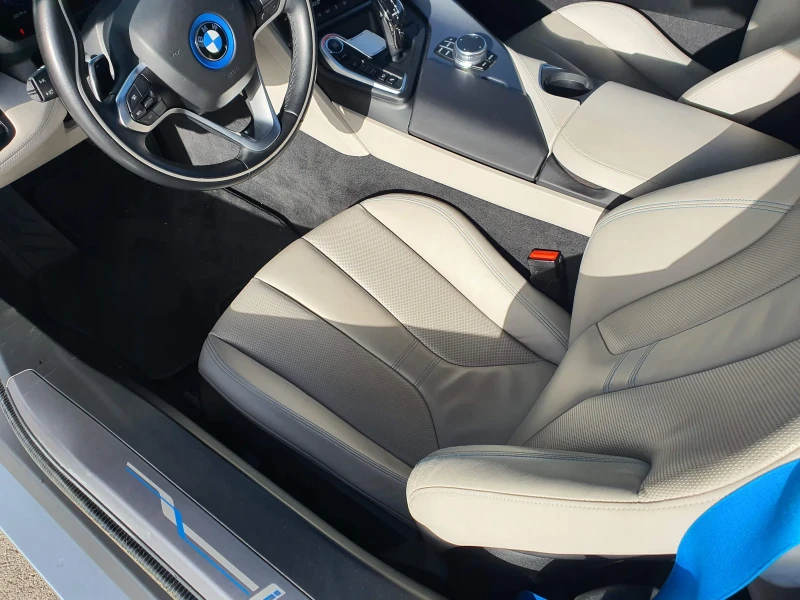 BMW i8 Купе, снимка 11 - Автомобили и джипове - 49292597