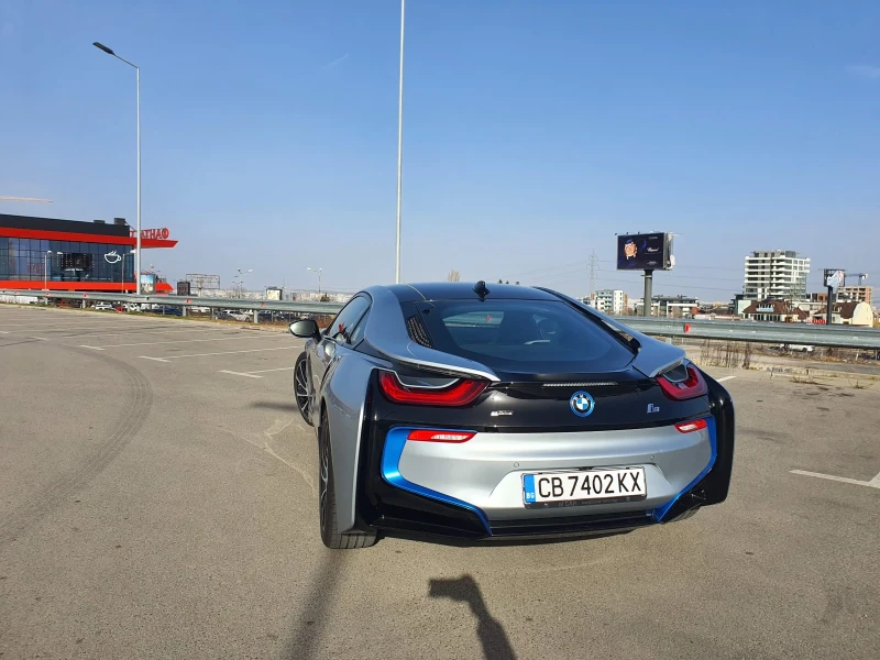 BMW i8 Купе, снимка 9 - Автомобили и джипове - 49292597