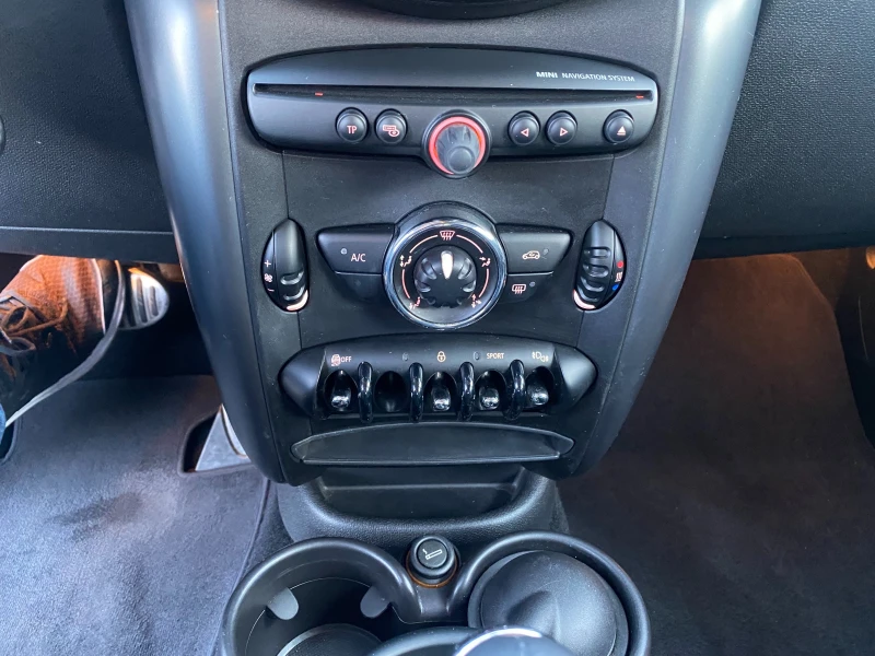 Mini Cooper SD ALL4 Автоматик, снимка 11 - Автомобили и джипове - 49438643