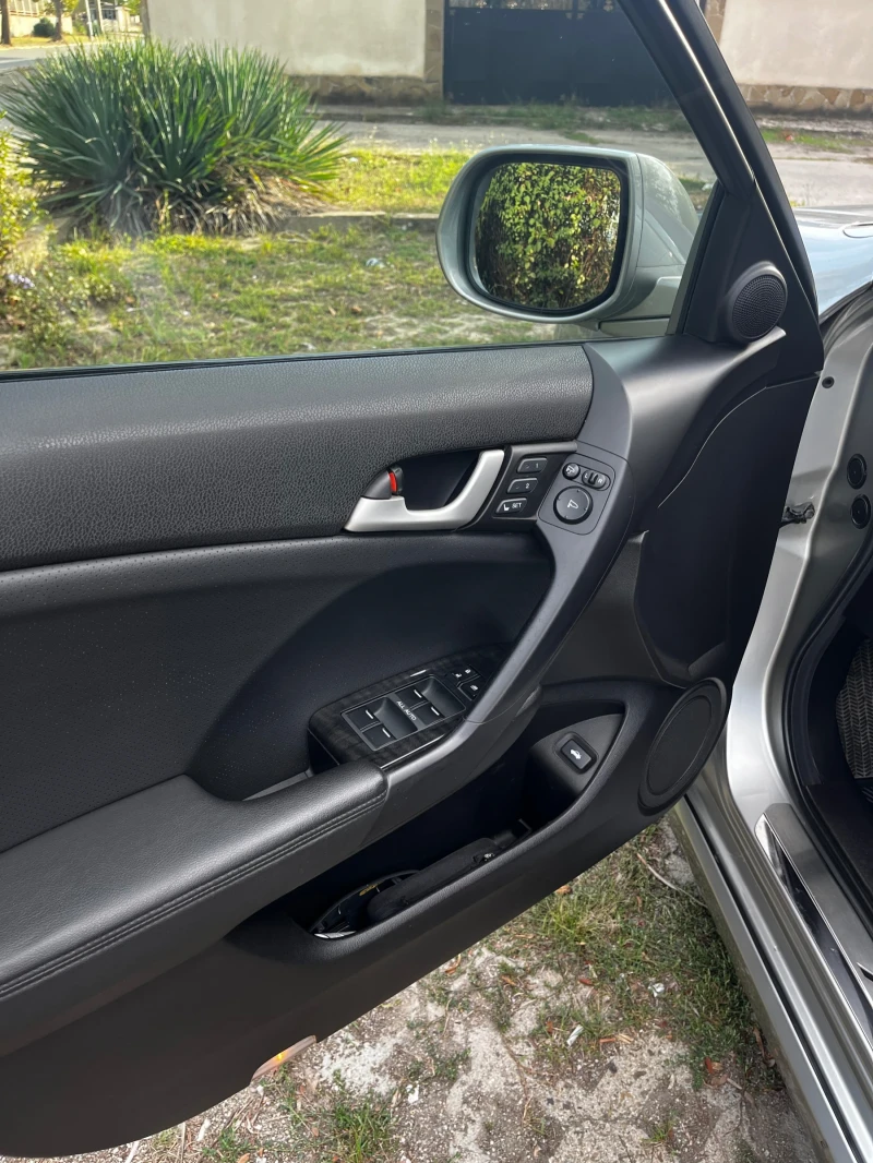 Honda Accord 2.4 Modulo, снимка 14 - Автомобили и джипове - 50587408