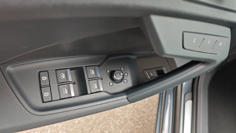 Audi A3 Premium 40 TFSI, снимка 9 - Автомобили и джипове - 52376499