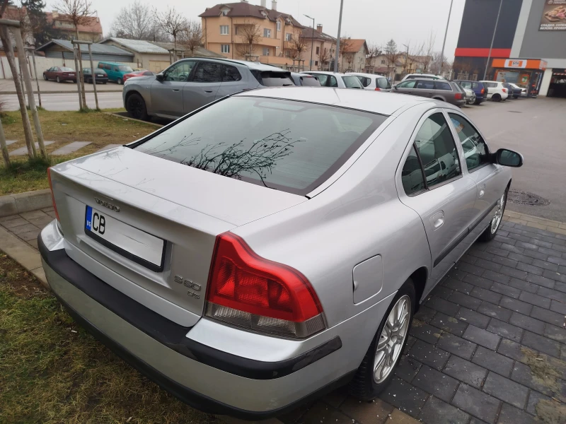 Volvo S60 2.4 D5, снимка 10 - Автомобили и джипове - 53214957