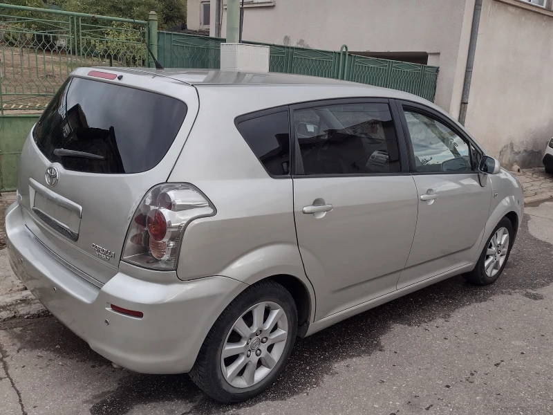 Toyota Corolla verso, снимка 3 - Автомобили и джипове - 53225913