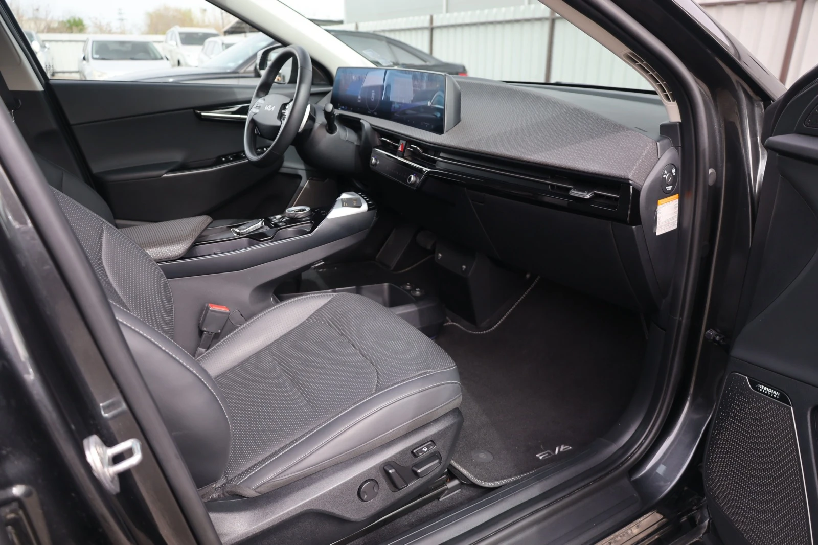 Kia EV6 77.4 kWh Bi-LED #Meridian #KeyGO #360 #Sitzklima | Mobile.bg   13