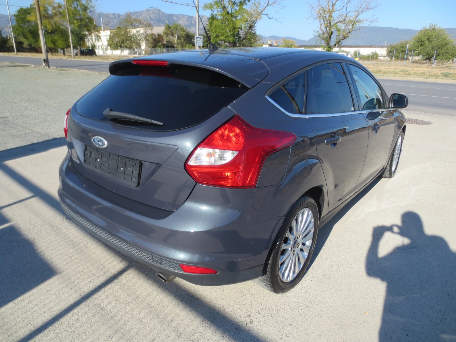 Ford Focus 1.6I - изображение 5