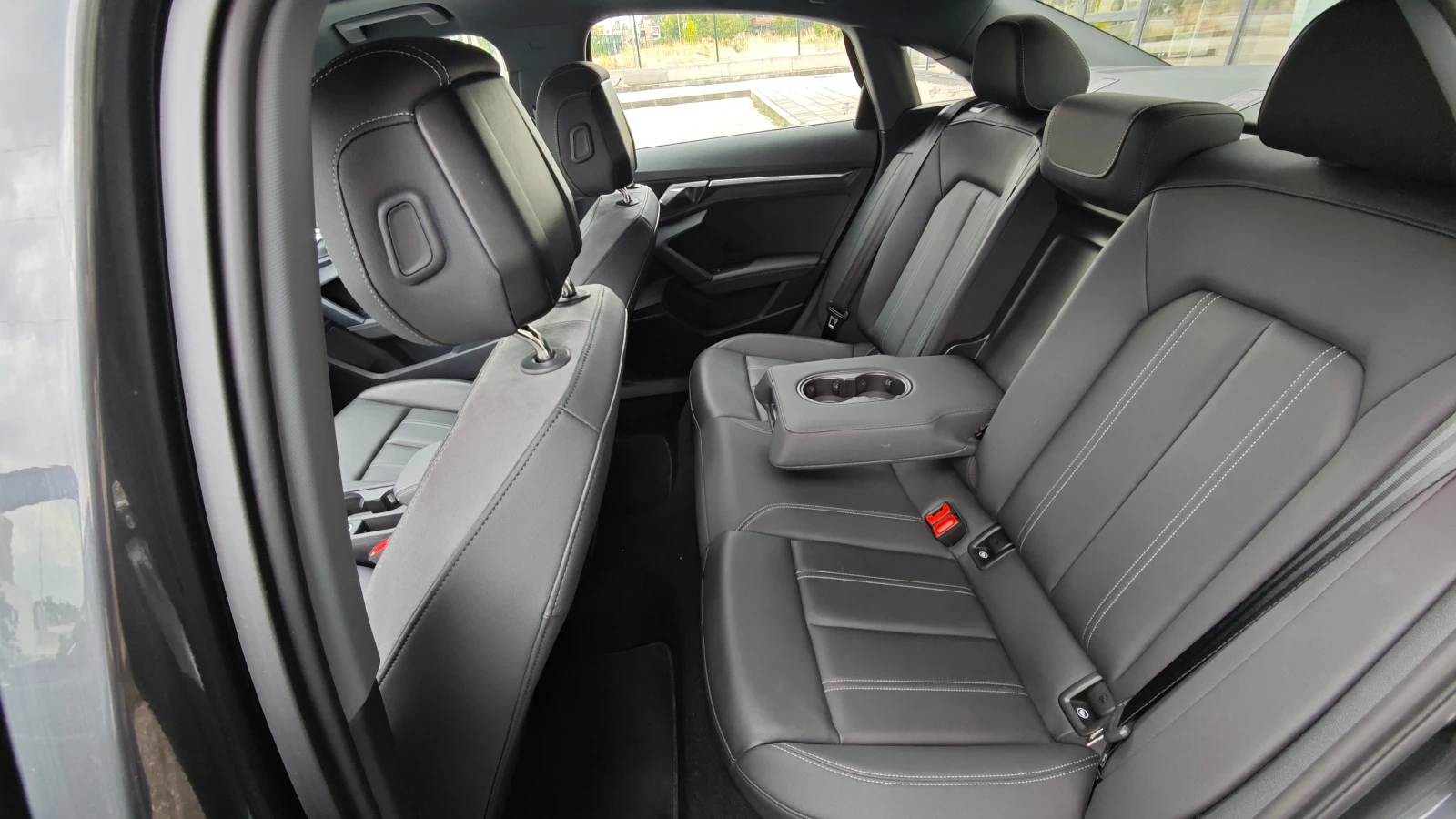Audi A3 Premium 40 TFSI - изображение 8