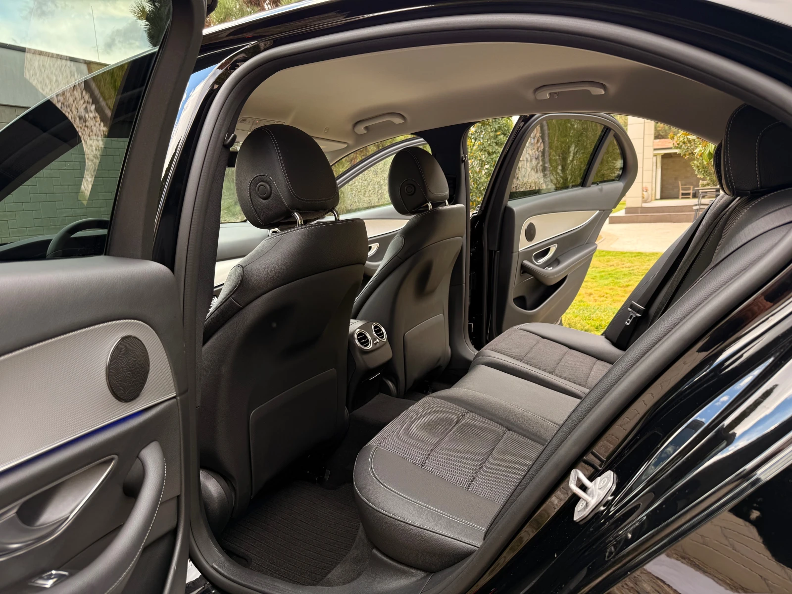 Mercedes-Benz E 350 d 9G-Tronic* NIGHT PACKAGE | Mobile.bg   11