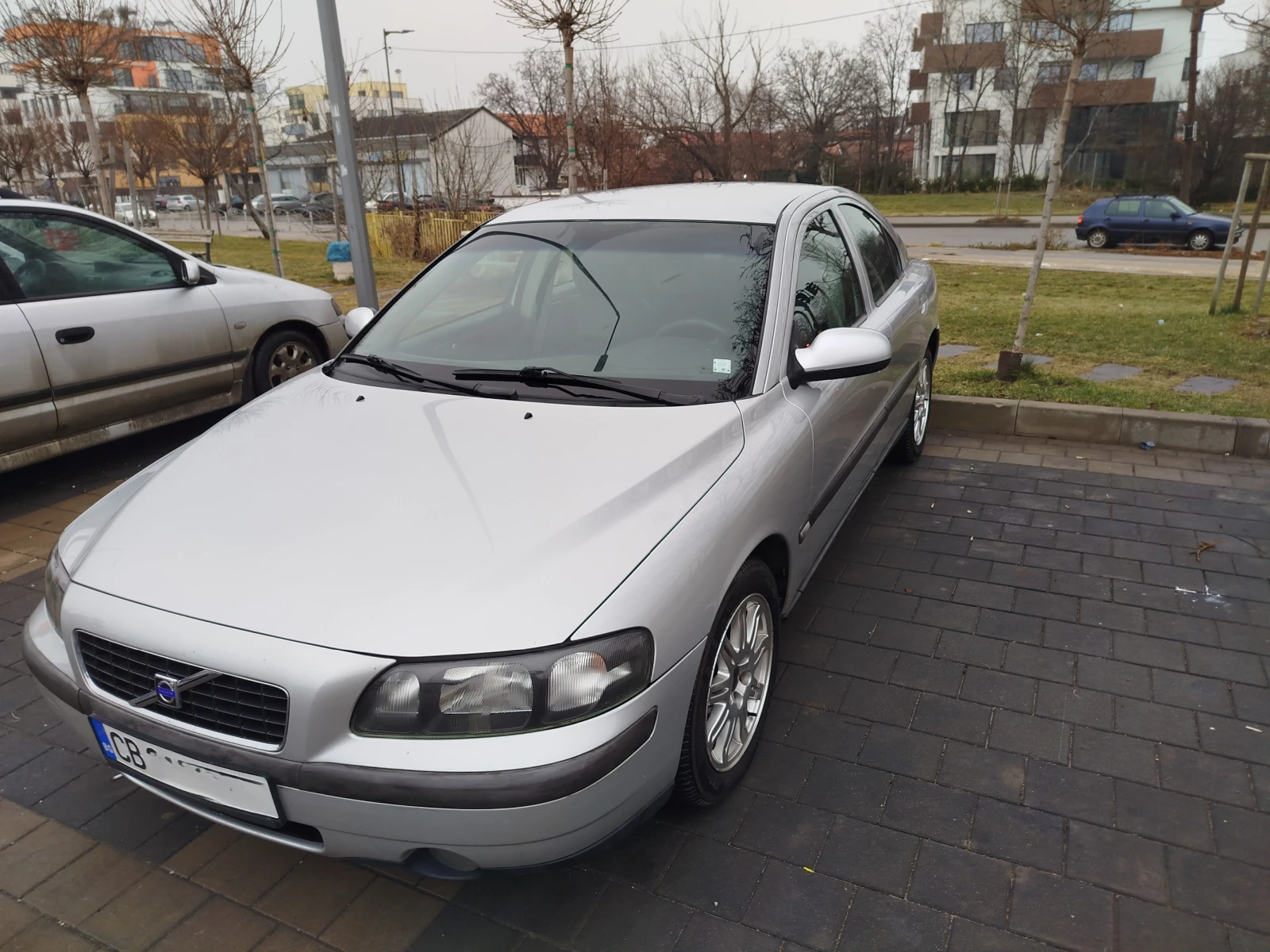 Volvo S60 2.4 D5 - изображение 8