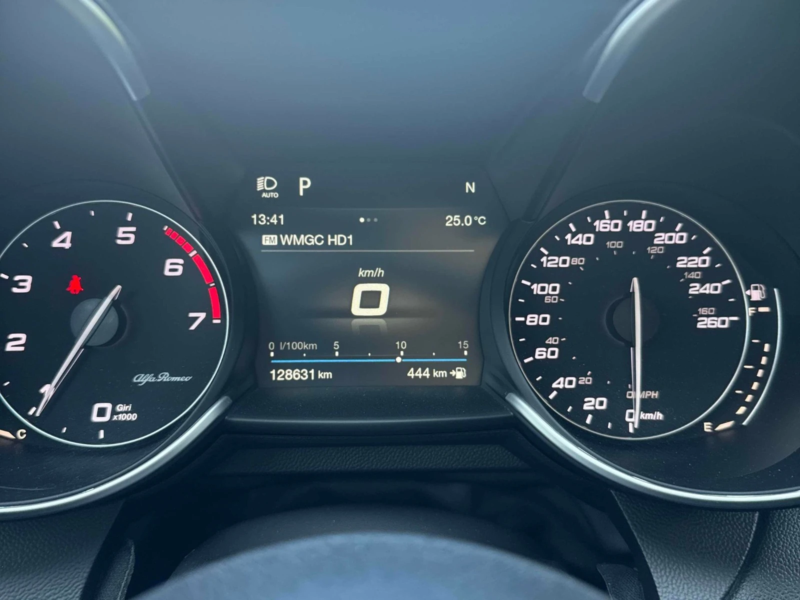 Alfa Romeo Giulia Ti С РЕГИСТРАЦИЯ & АВТО КРЕДИТ - изображение 8