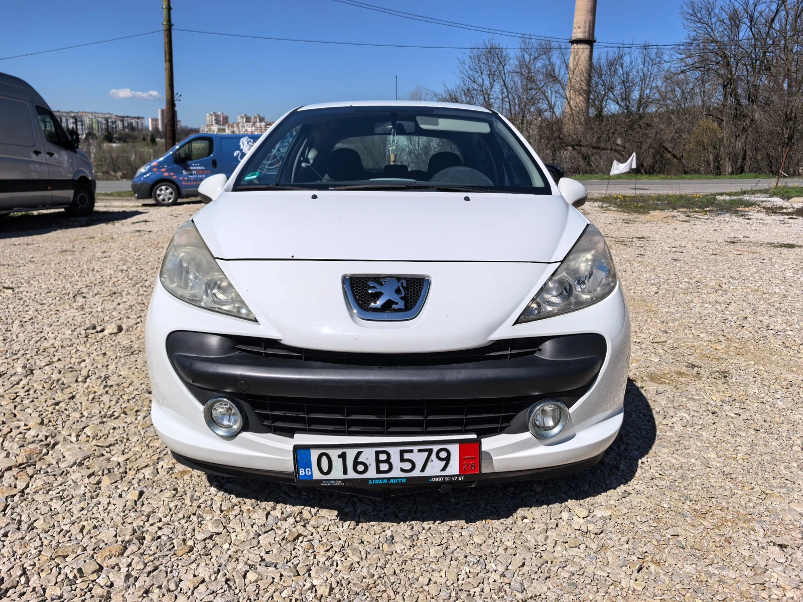 Peugeot 207 1.4i 75k.c., снимка 2 - Автомобили и джипове - 54115245