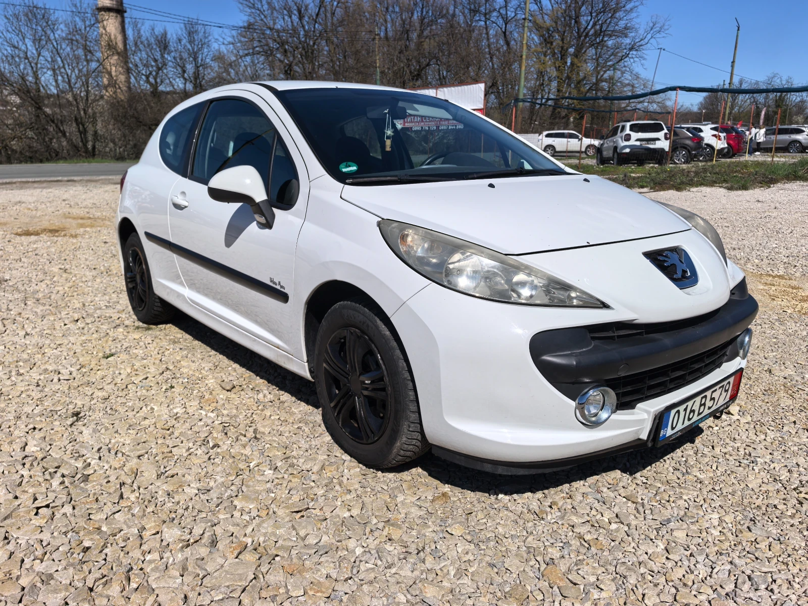 Peugeot 207 1.4i 75k.c., снимка 3 - Автомобили и джипове - 54115245