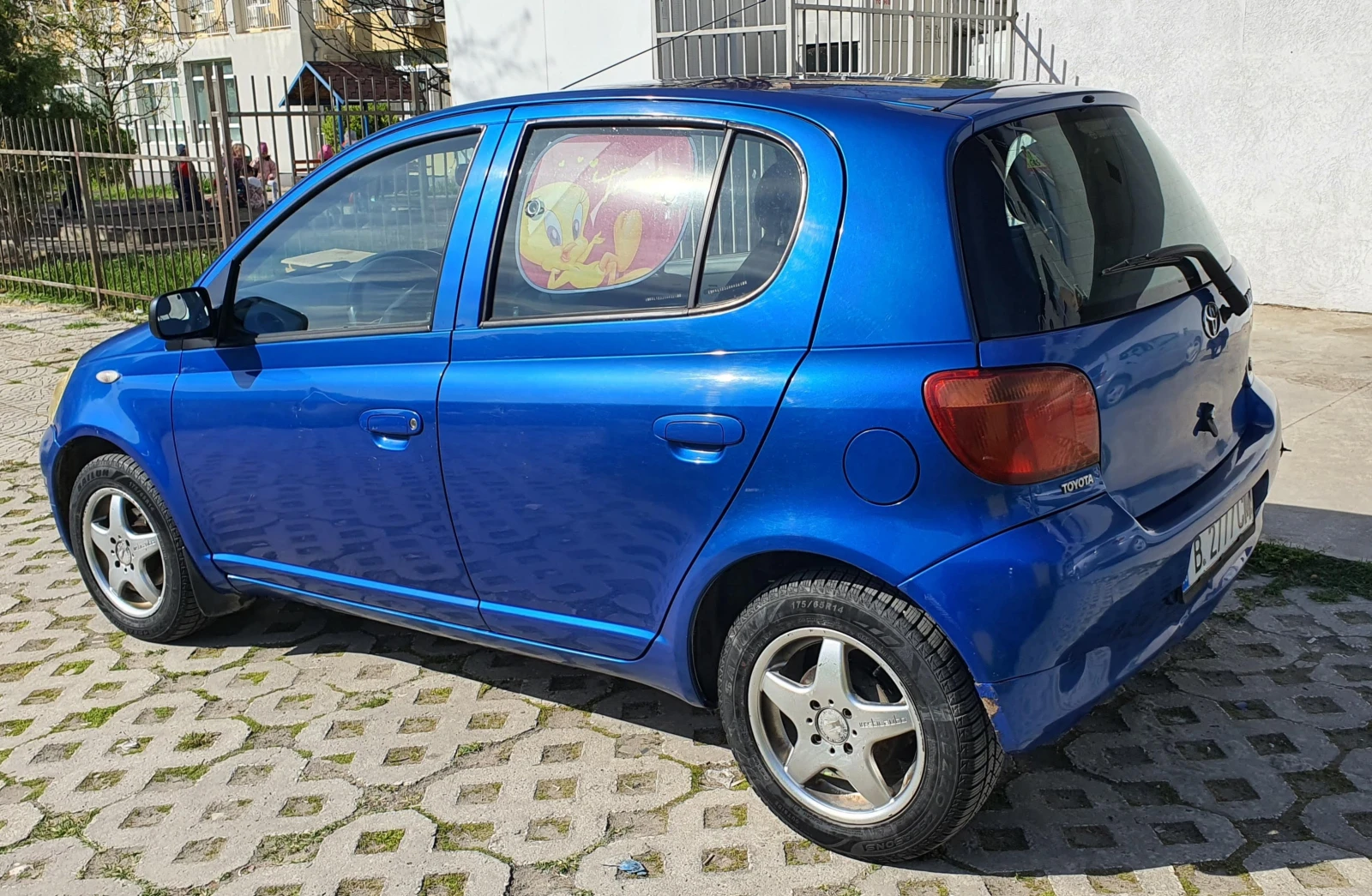 Toyota Yaris 1.3i Газов инжекцион, снимка 3 - Автомобили и джипове - 54409669