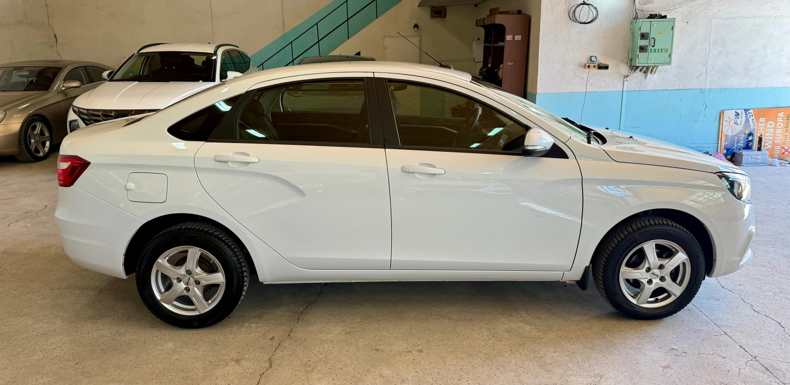 Lada Vesta 1.6L 105кс.12.2018г.57000км. Сервизна История, снимка 11 - Автомобили и джипове - 54563799