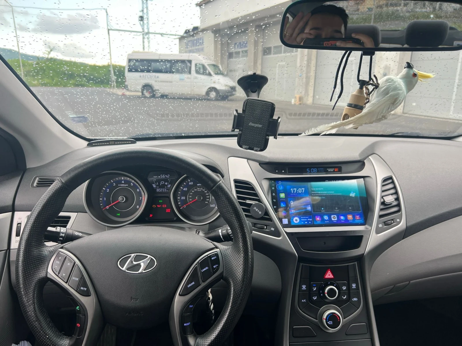 Hyundai Elantra 1.8i, снимка 13 - Автомобили и джипове - 54586108