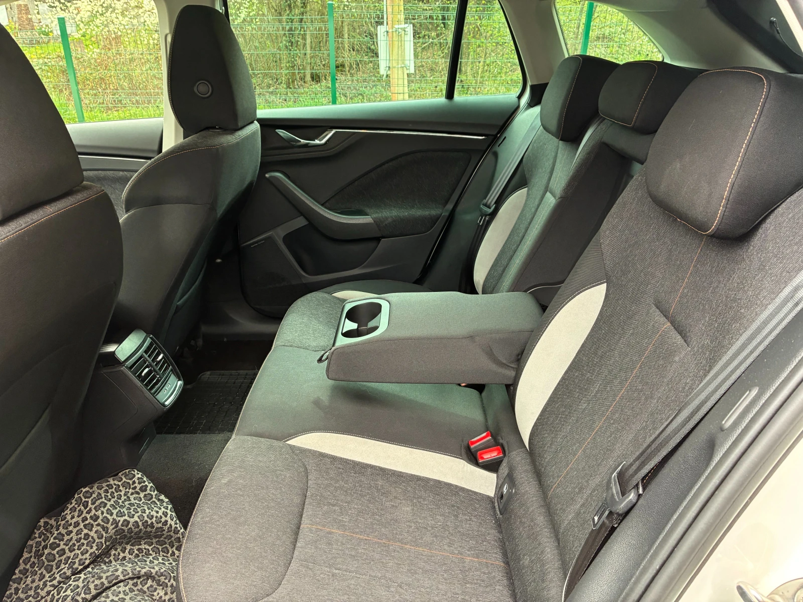 Skoda Scala TSI 1.0, снимка 11 - Автомобили и джипове - 54604734