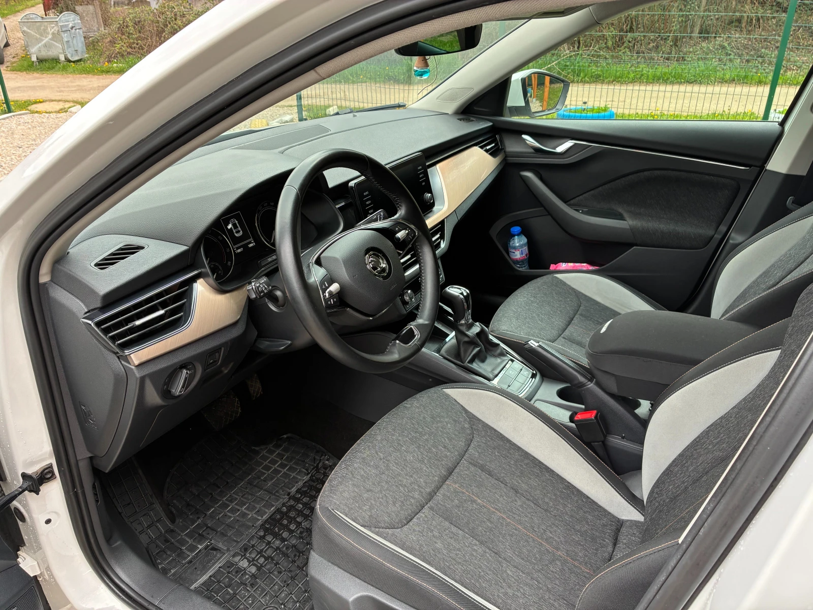 Skoda Scala TSI 1.0, снимка 8 - Автомобили и джипове - 54604734