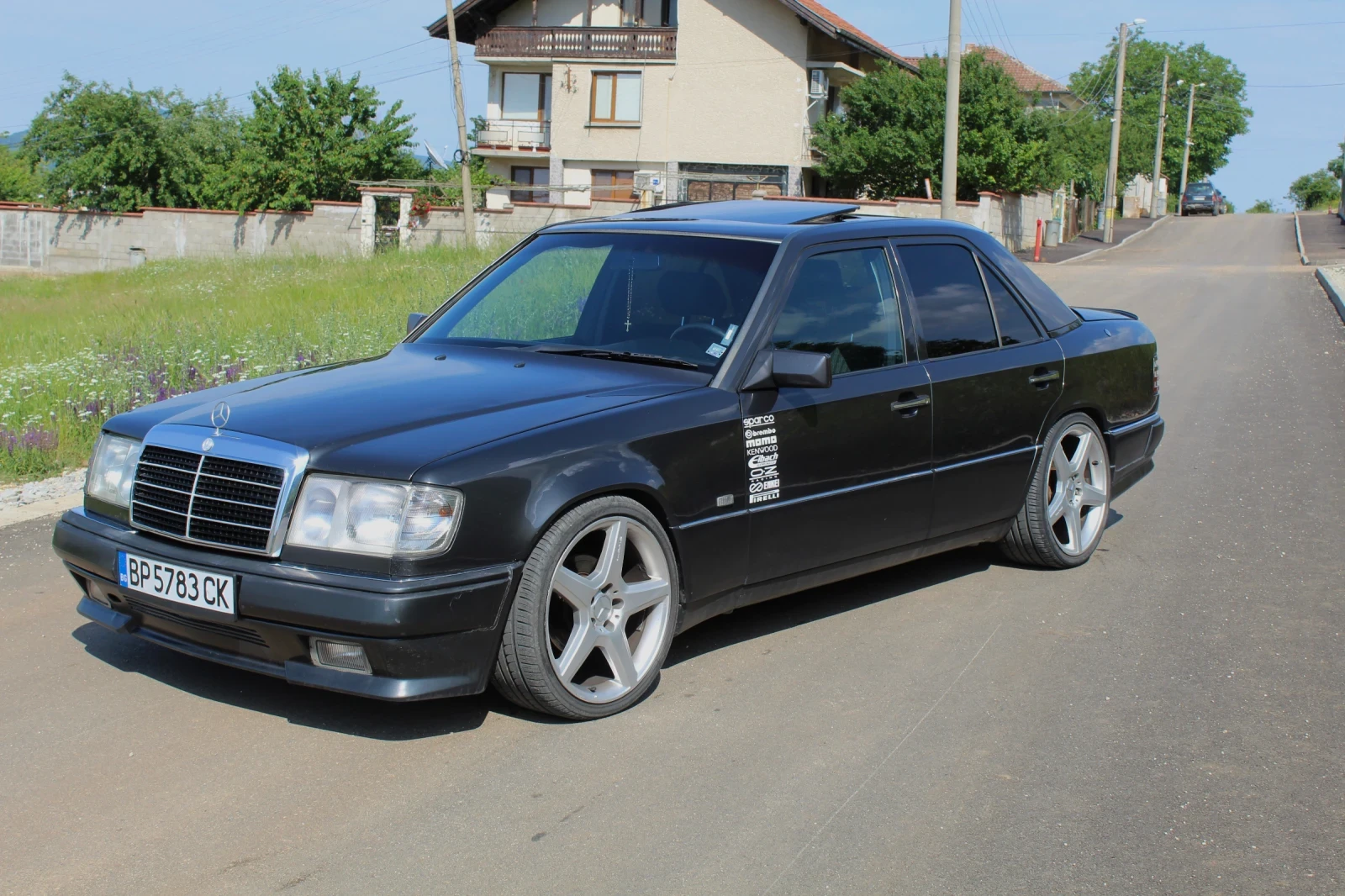Mercedes-Benz 124