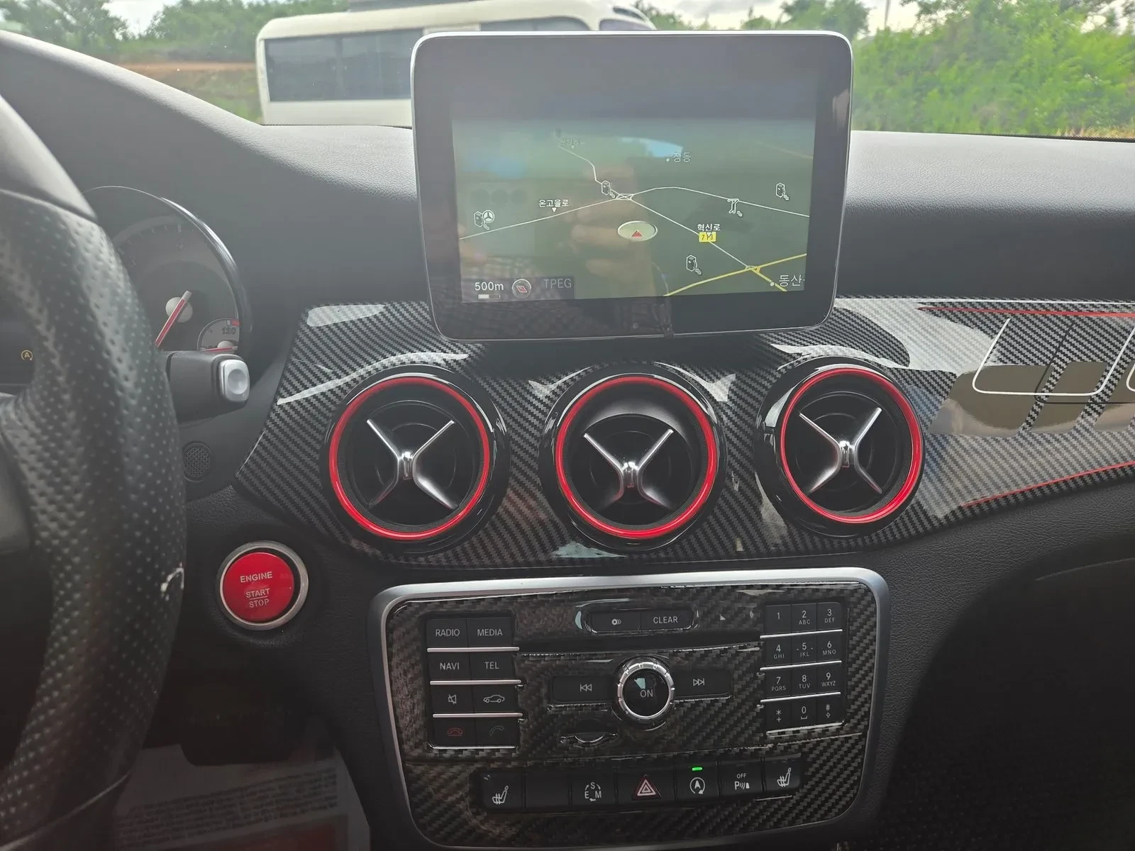 Mercedes-Benz CLA 200, снимка 9 - Автомобили и джипове - 54767991