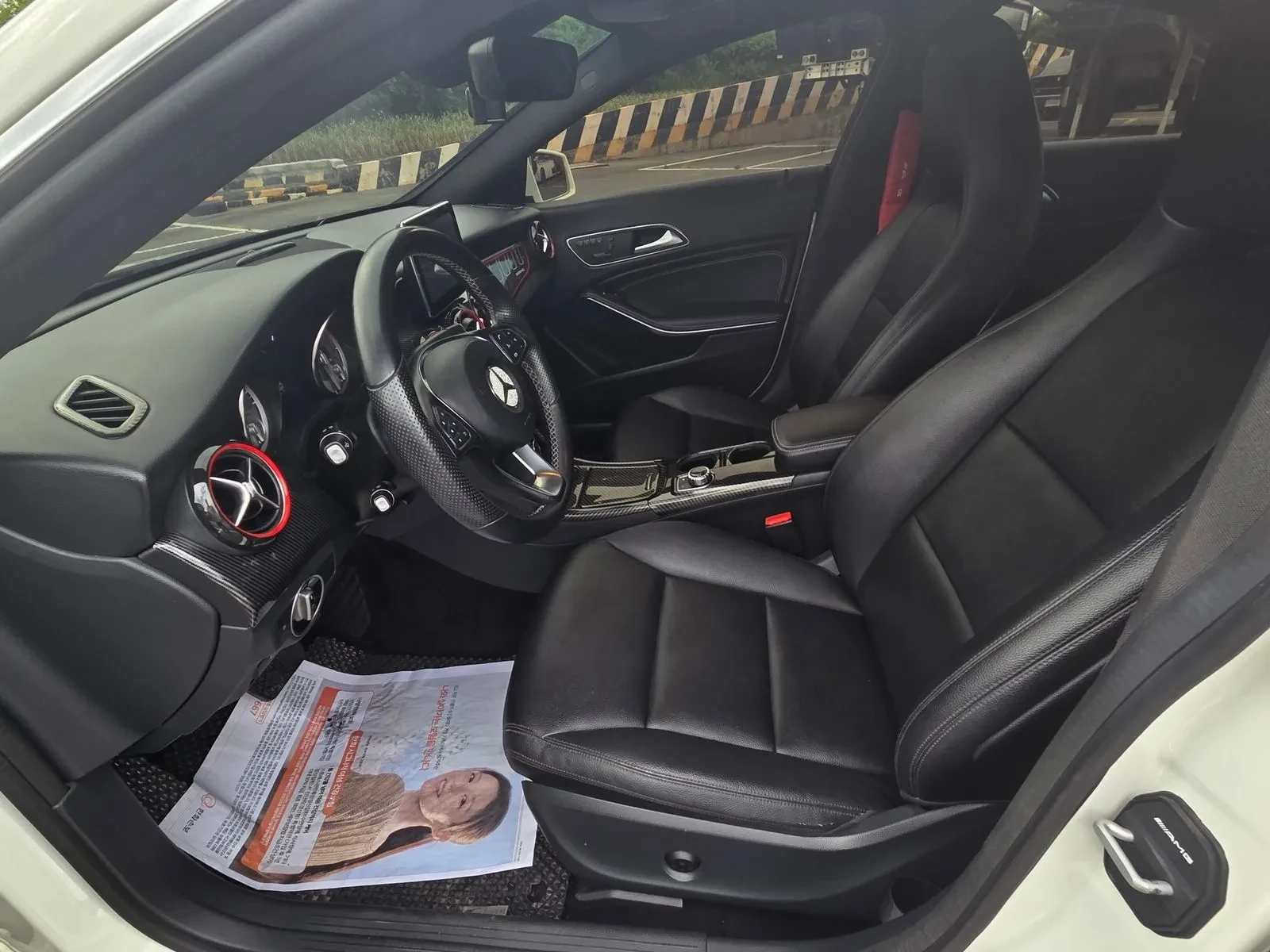 Mercedes-Benz CLA 200, снимка 14 - Автомобили и джипове - 54767991