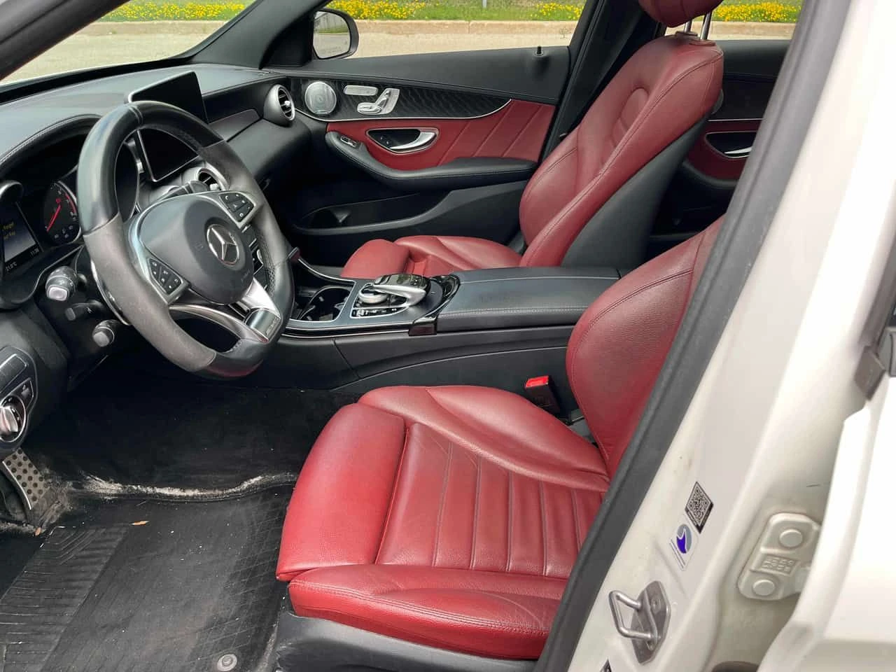 Mercedes-Benz C 43 AMG АВТОКРЕДИТ БЕЗ ПЪРВОНАЧАЛНА ВНОСКА, снимка 7 - Автомобили и джипове - 55065825