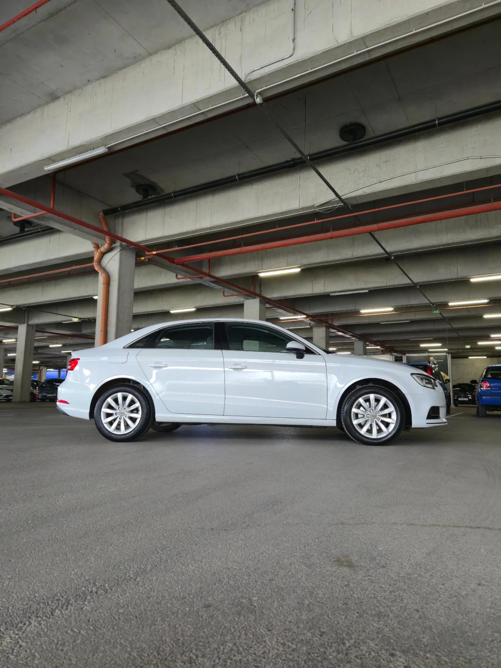 Audi A3 1.6 tdi, снимка 6 - Автомобили и джипове - 55212497