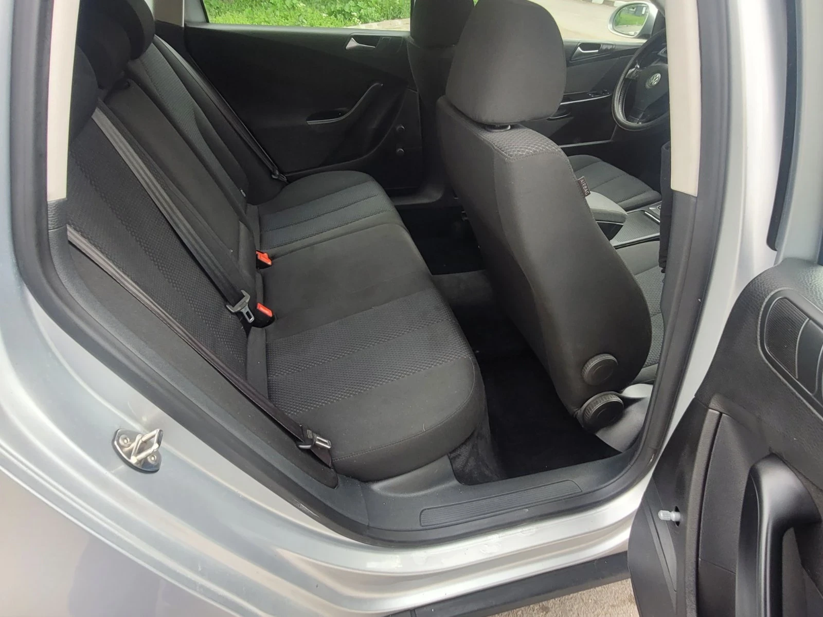 VW Passat 1 9tdi, снимка 4 - Автомобили и джипове - 55886998