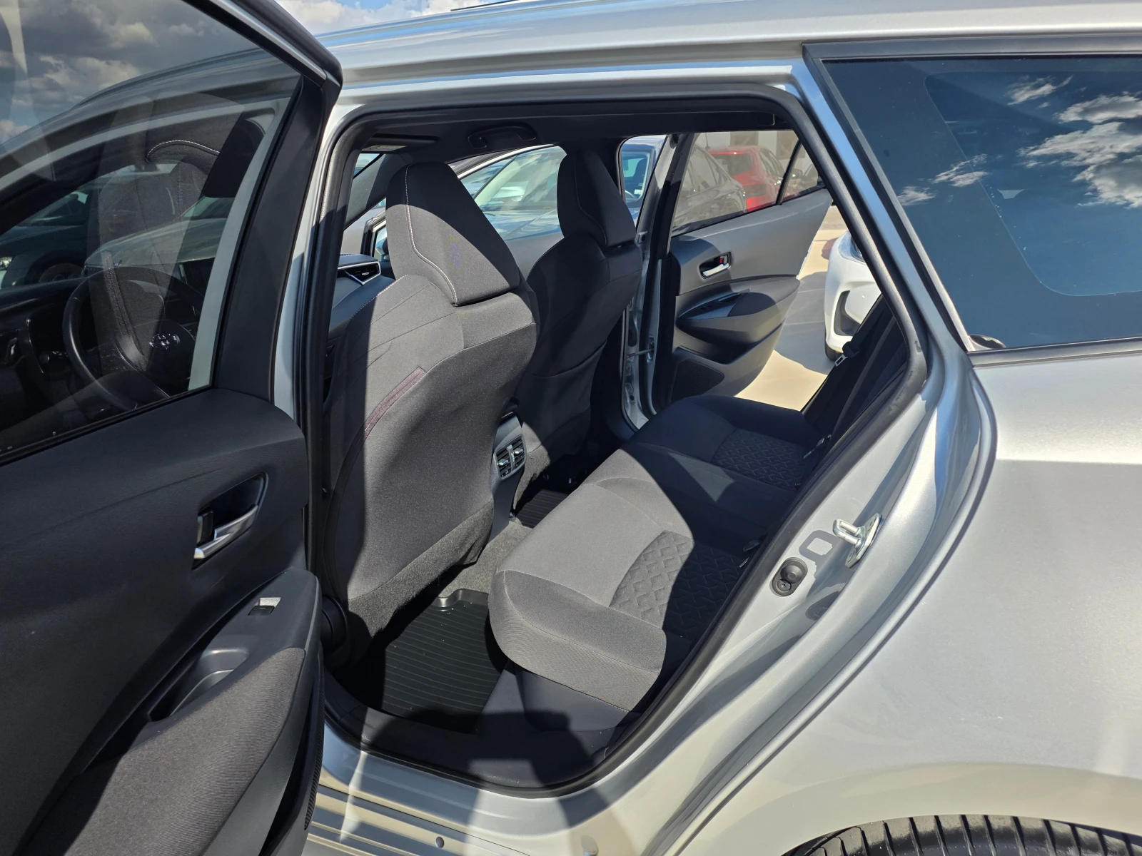 Toyota Celica EXECUTIVE 1.8-122кс, снимка 12 - Автомобили и джипове - 55952929