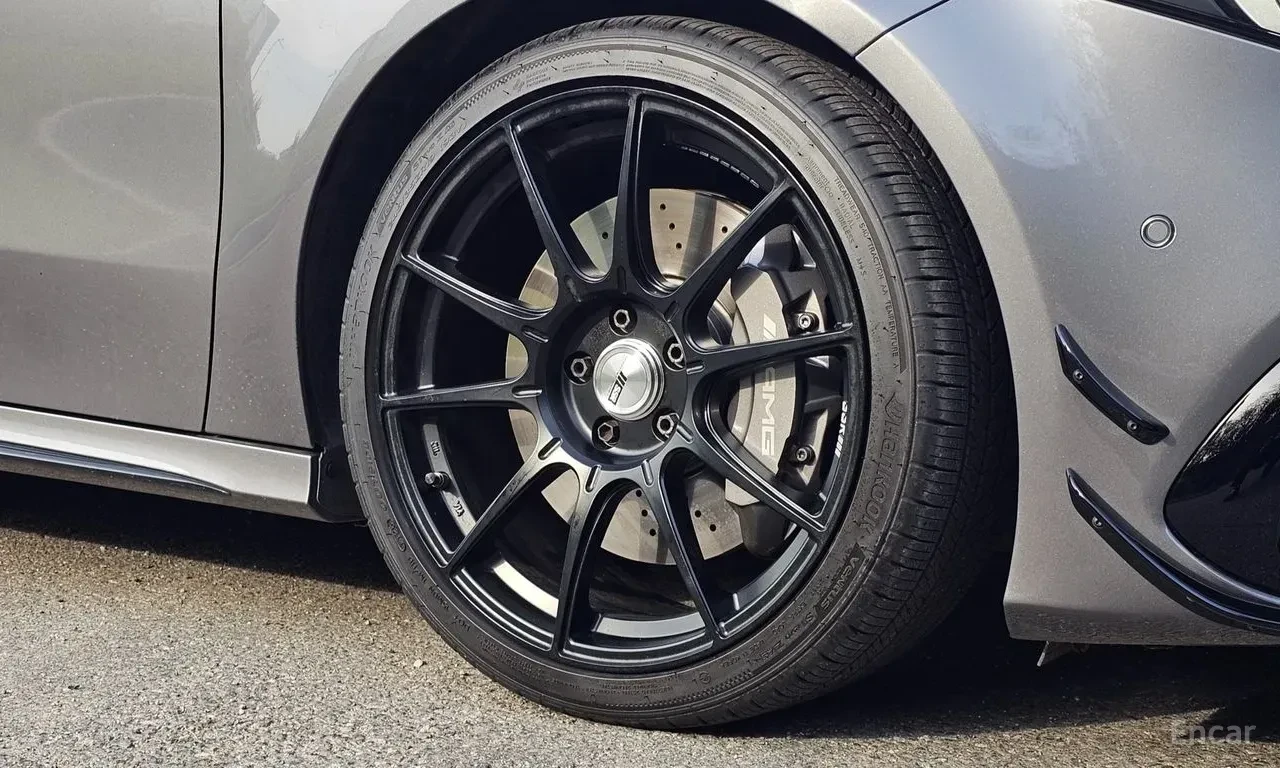 Mercedes-Benz A45 AMG, снимка 8 - Автомобили и джипове - 56741356