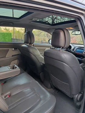 Kia Sportage 2.0 D. 136 к.с. панорама.нави.4х4. Автомат.Кожа. , снимка 12