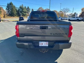 Toyota Tundra SR5/CARFAX/Кожа/ФИНАНСИРАНЕ | Auto.bg — изображение 4
