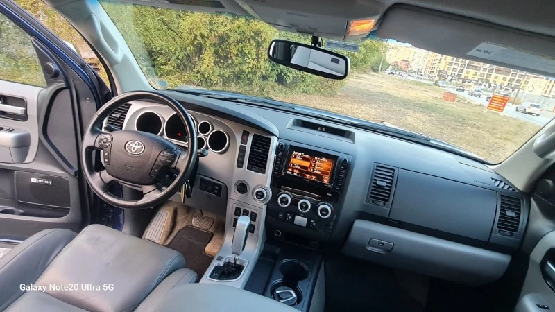 Toyota Sequoia 5.7 4x4, снимка 9 - Автомобили и джипове - 47273740