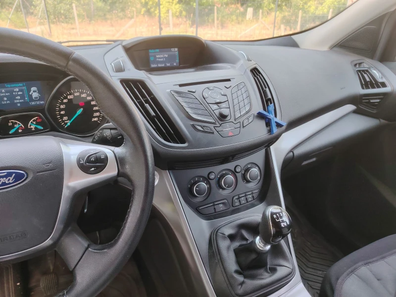 Ford Kuga 2.0 Diesel, снимка 8 - Автомобили и джипове - 52574621