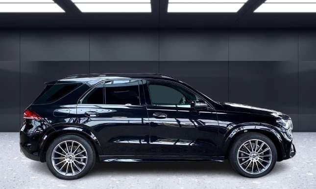 Mercedes-Benz GLE 400 d 4Matic = AMG Line = Exclusive Гаранция - изображение 4