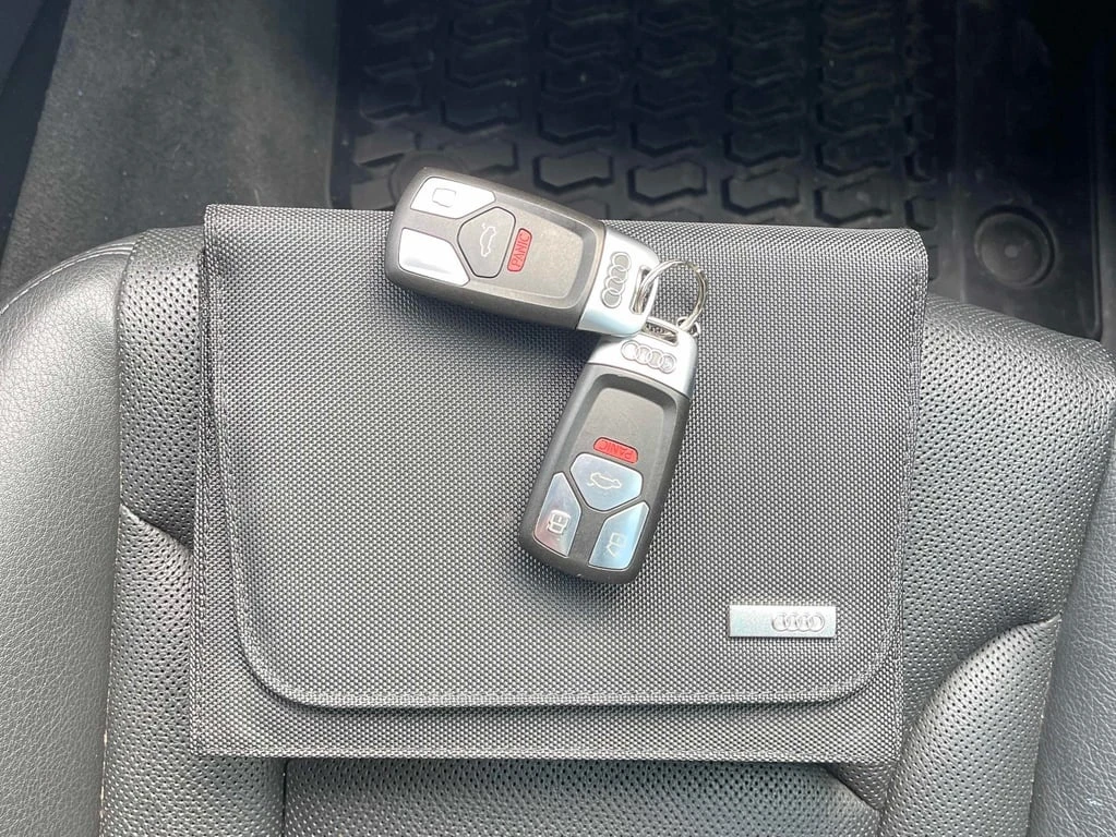 Audi Q7 3.0T Technik* 49000 CARFAX | Mobile.bg   16