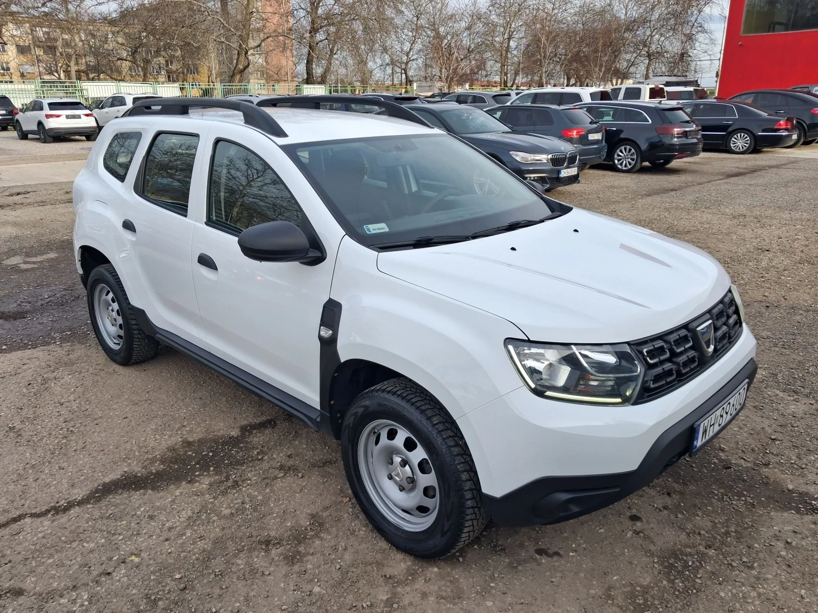 Dacia Duster 1.5 DCI темпомат,  6 скорости , оригинален вид, снимка 3 - Автомобили и джипове - 53773579